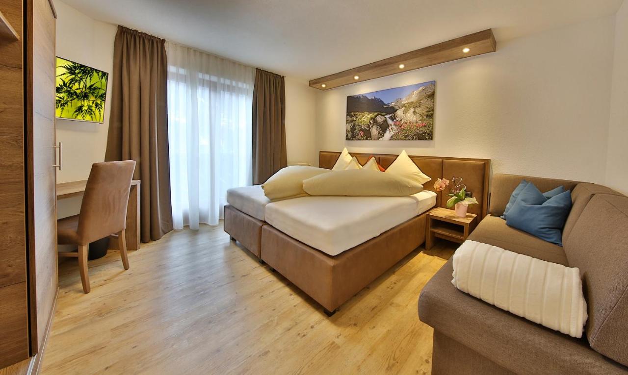 Hotel Garni Fiegl Apart 솔덴 객실 사진