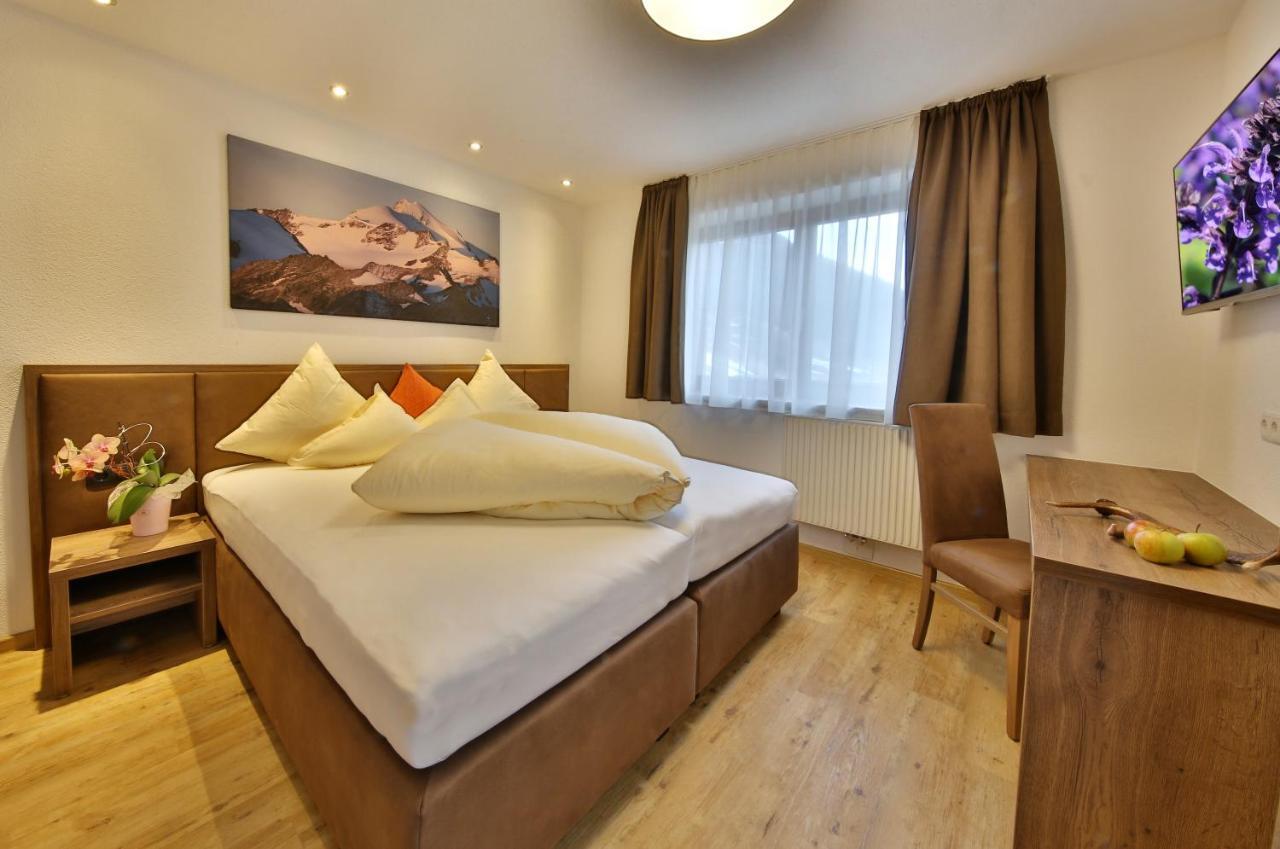 Hotel Garni Fiegl Apart 솔덴 객실 사진